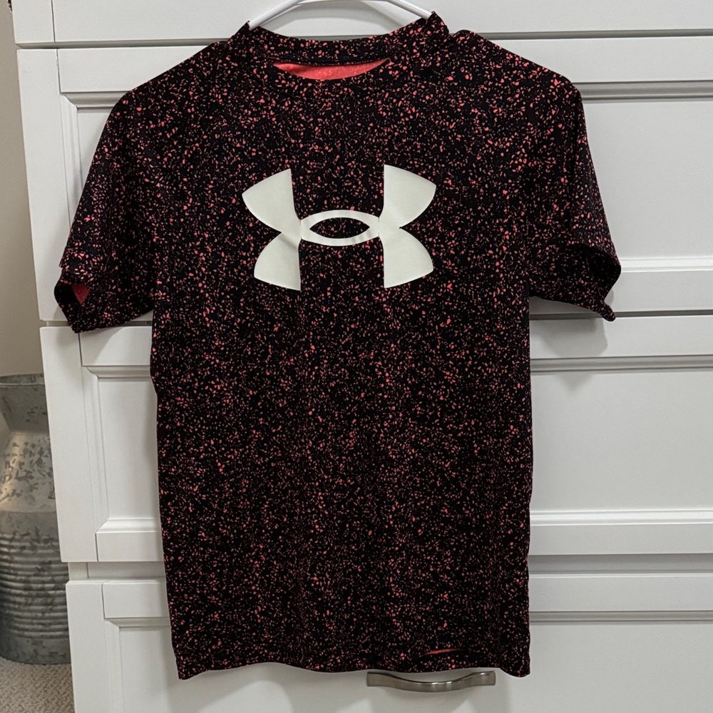 Under Armour Kids Black and Pink Speckle Tee